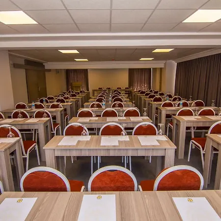 An Grand Hotell 4*